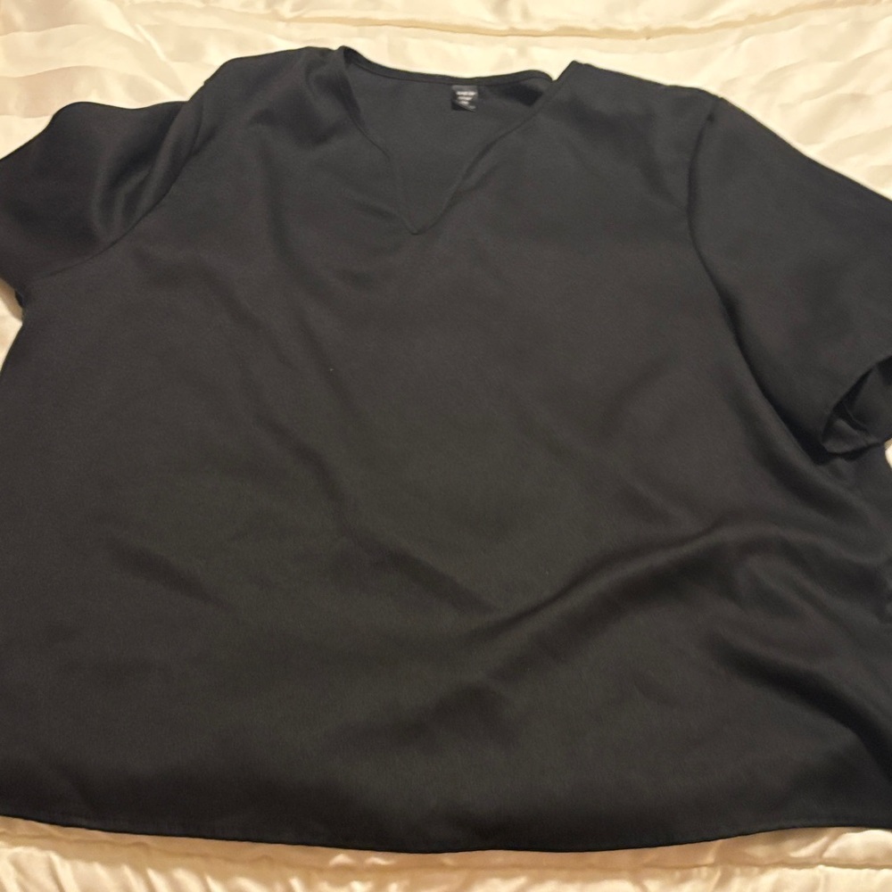 SHEIN Black V-Neck Blouse